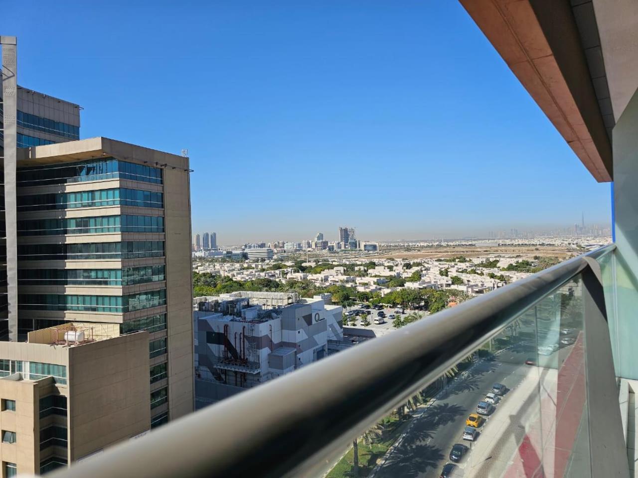 Dubai Silicon Oasis Staycation Exterior foto