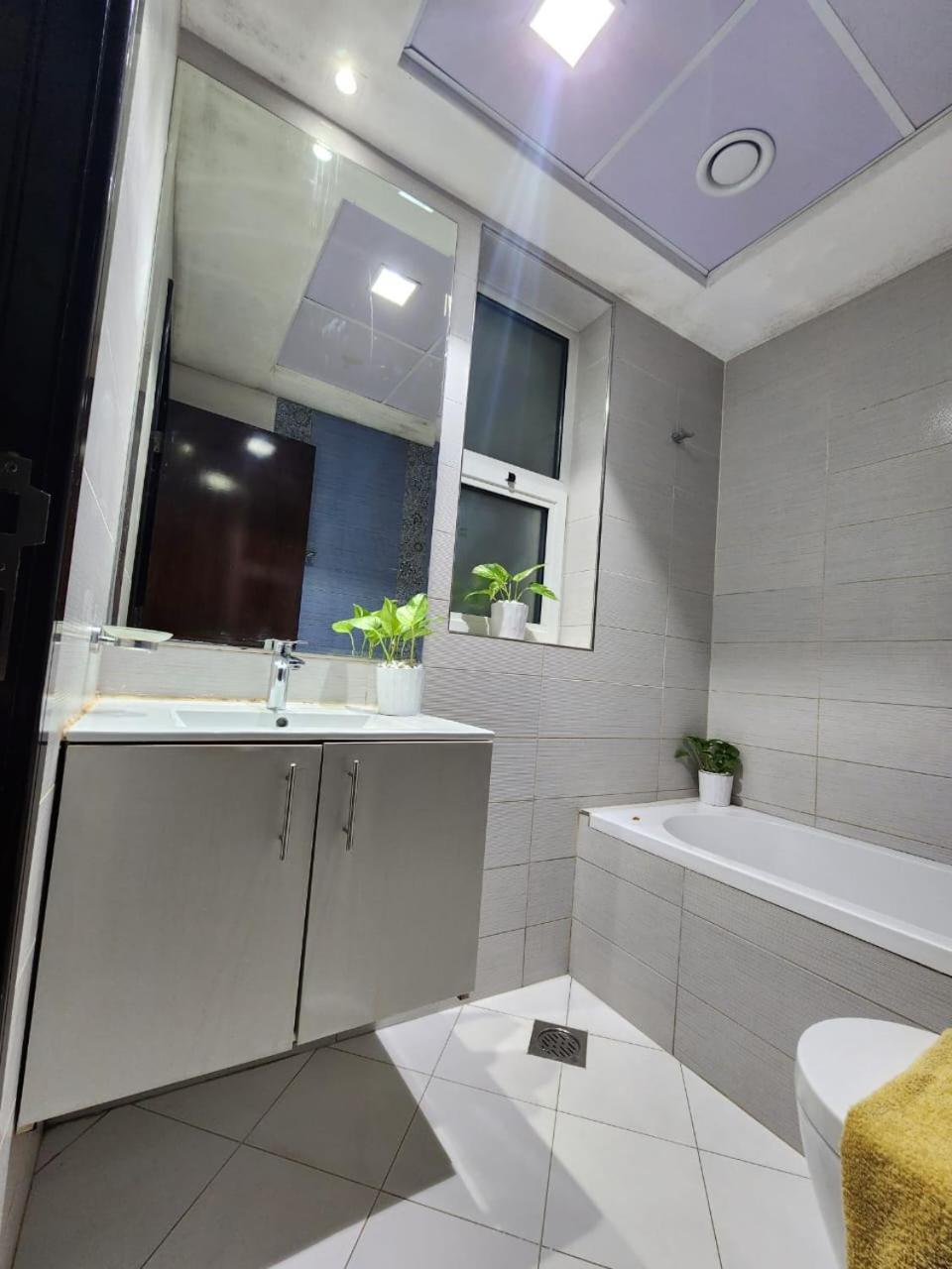 Dubai Silicon Oasis Staycation Exterior foto